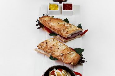 Butifarra con patatas bravas - maridaje Raspberry mojito