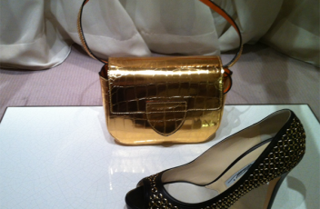 bolso dorado zapato santa eulalia