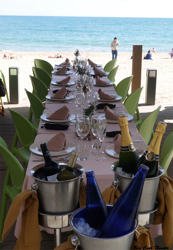 restaurante pie playa barcelona mesa
