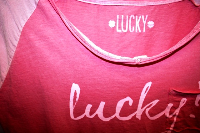 camiseta lucky