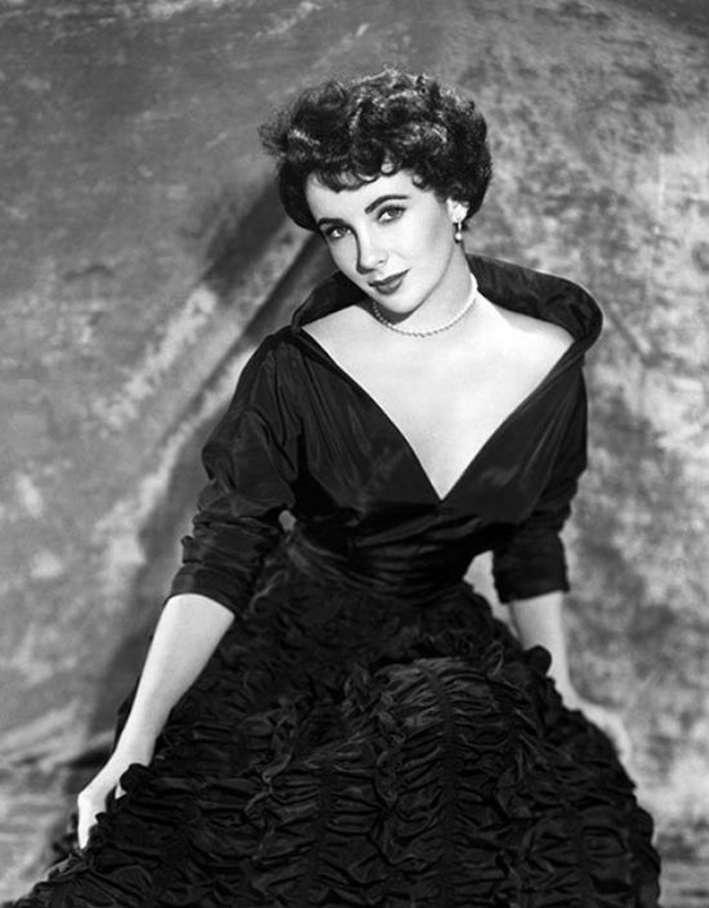 elizabeth_taylor_little_black_dress_petite_robe_noir_tubino_nero