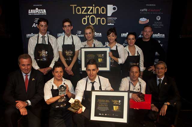 Finalistas-del-concurso-junto-a-Fabrizio-Rosellini,-Oscar-Vela-y-Albert-Adria