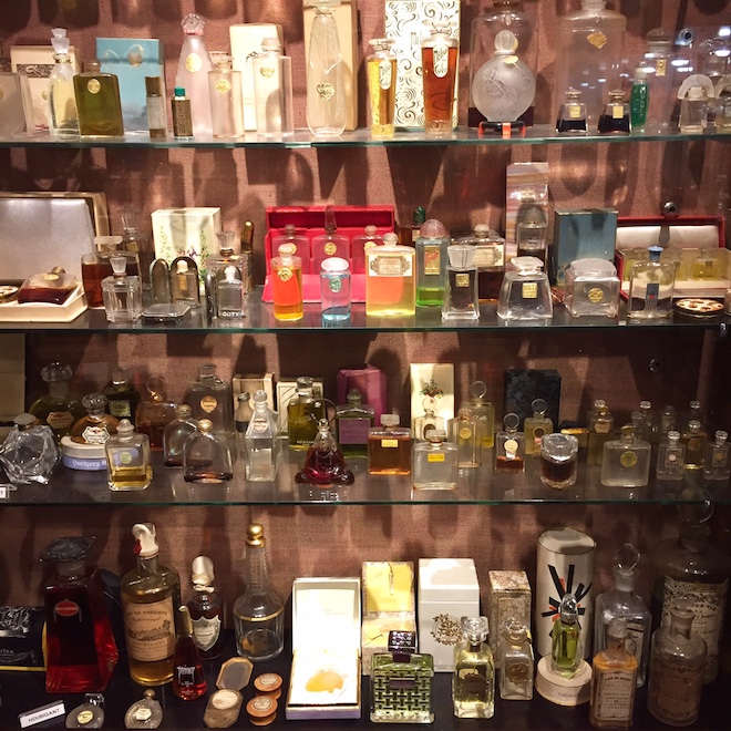 museo perfume botellas