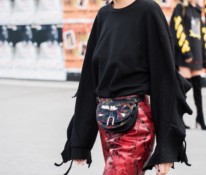 complementos de moda para navidad rinonera