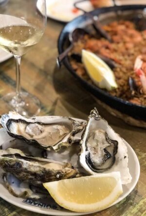 ostras y paella casa guinart