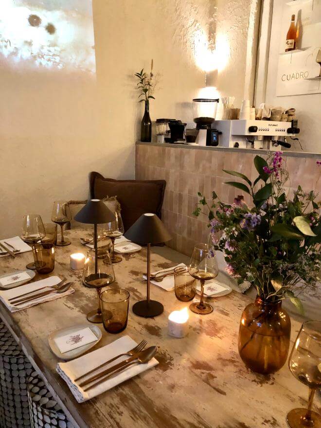 cuadro barcelona bar vinos poblenou