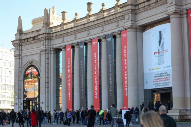 barcelona wine week plaza espanya