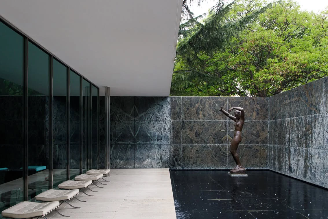 patio de la Fundacio Mies van der Rohe